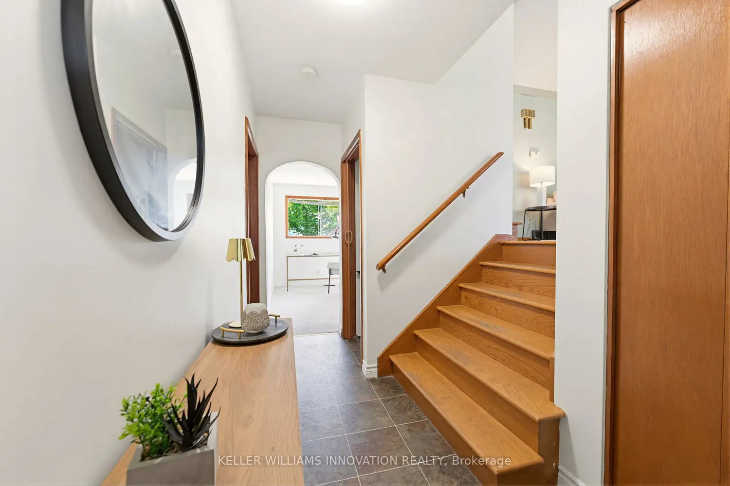 665 Richmond Avenue photo 5