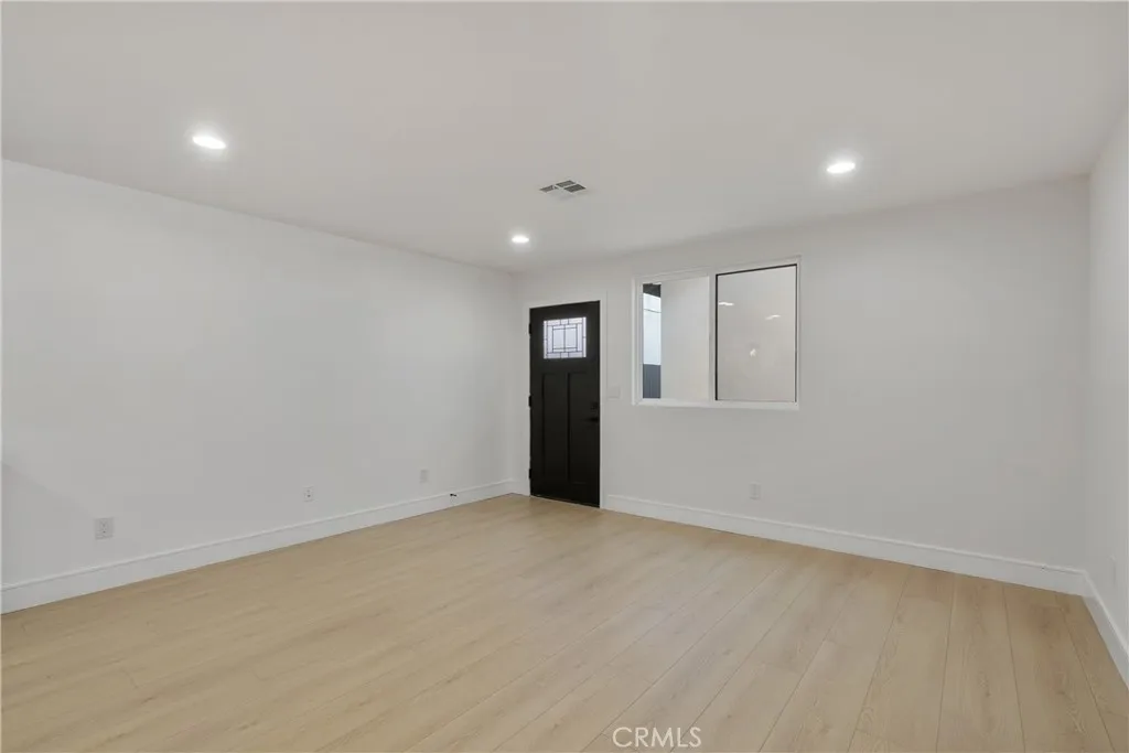 Additional image 26 of 2708 S Cochran Street, Los Angeles, CA 90016