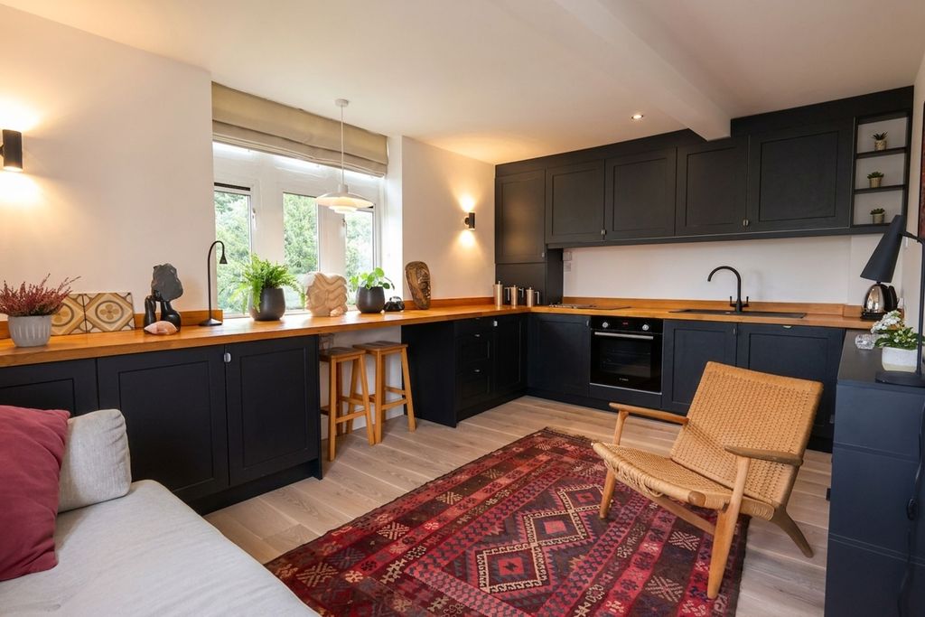 1 bed flat for saleTower Road, Ely CB7 photo 2