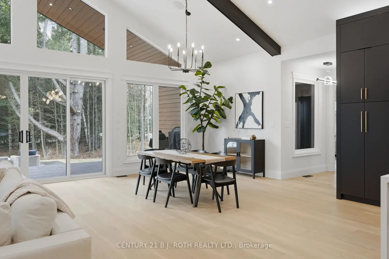 31 Marni Lane photo 4