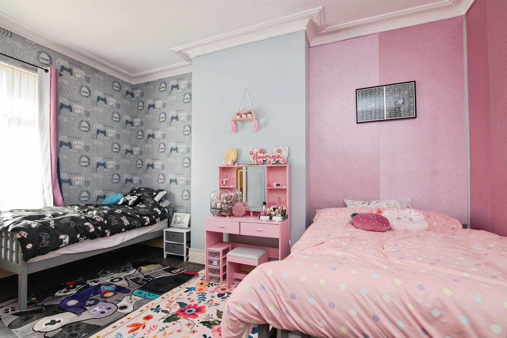 Additional image 18 of 5 bed semi-detached house for saleDixons Green Road, Dudley DY2