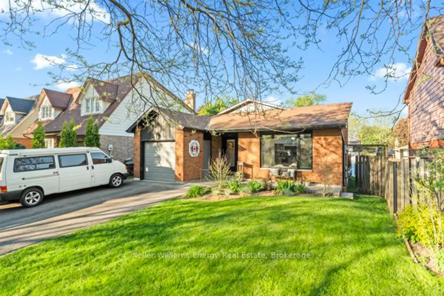 33 Renfield Crescent photo 3