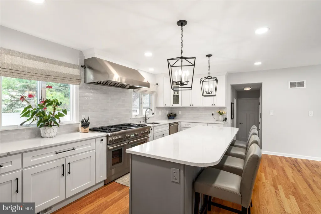 Additional image 9 of 9 Holly Lane, Lawrenceville, NJ 08648
