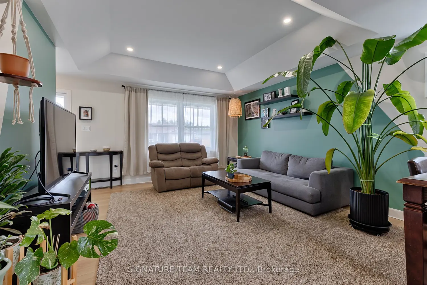 28 Terrance Drive photo 5