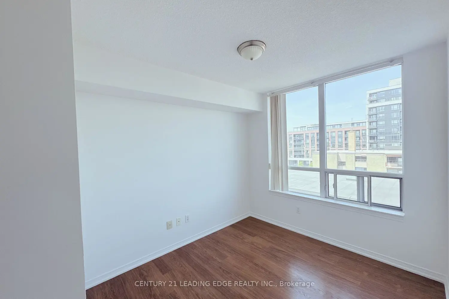 Additional image 12 of 2772 Keele Street 603