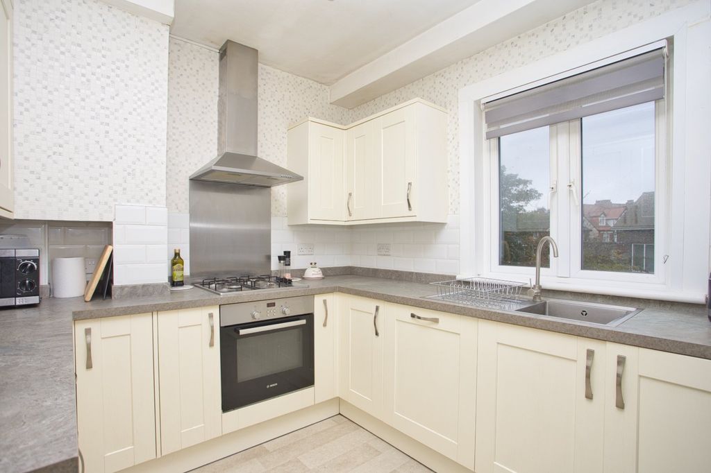 Additional image 3 of 4 bed maisonette for saleGodwyne Road, Dover CT16