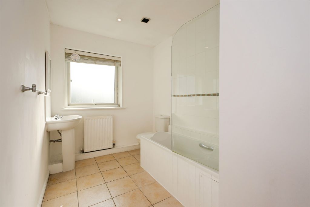Additional image 6 of 2 bed flat for saleHalifax Road, Huddersfield HD3