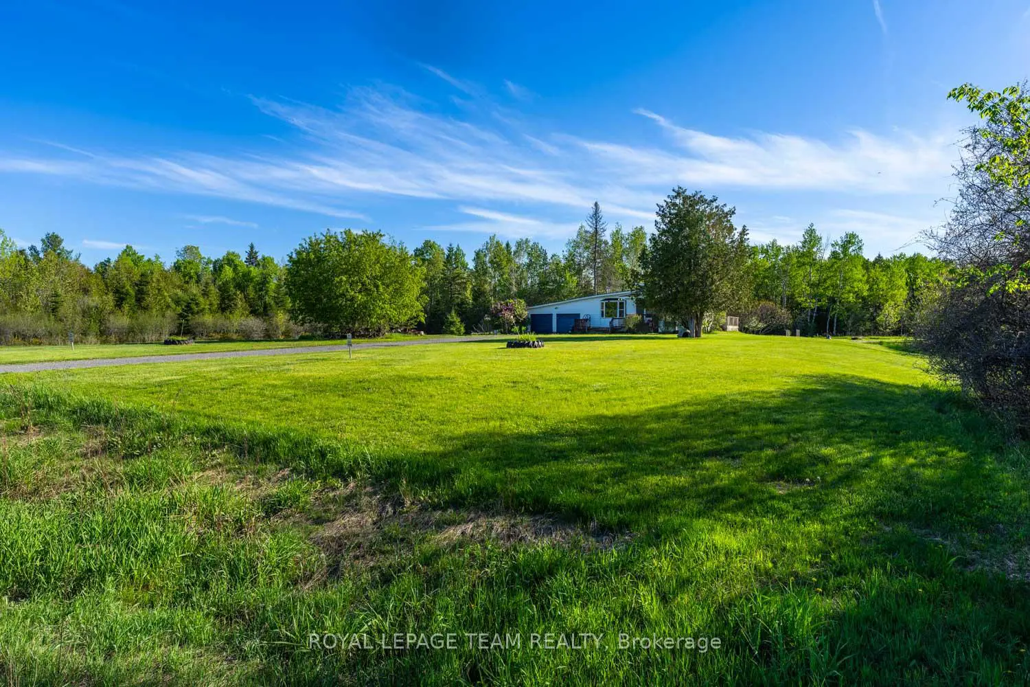 663 Beavertail Road photo 3