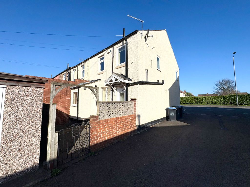 1 bed flat for saleFront Street, Framwellgate Moor, Durham DH1