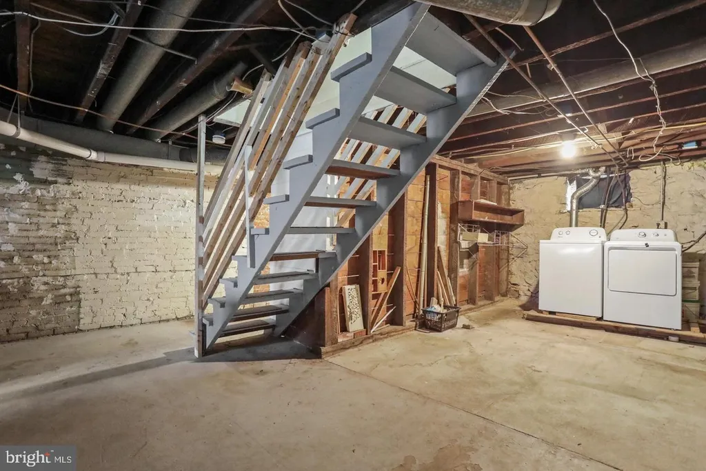 210 N Locust Street, Hagerstown, MD 21740