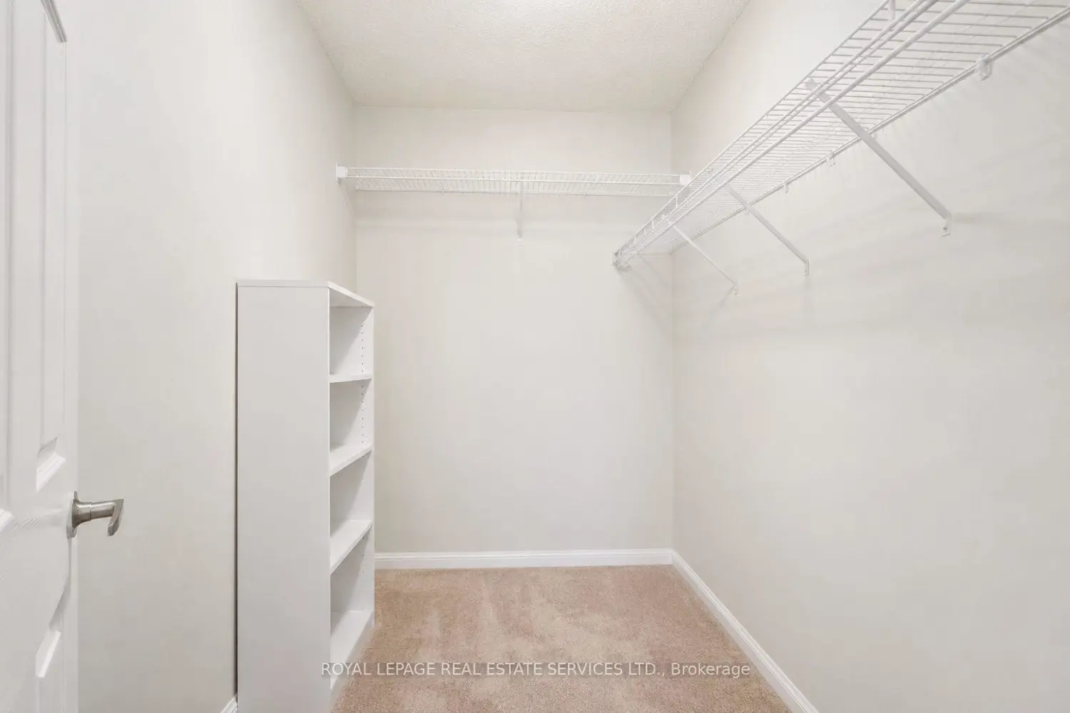 222 Septimus Heights photo 4