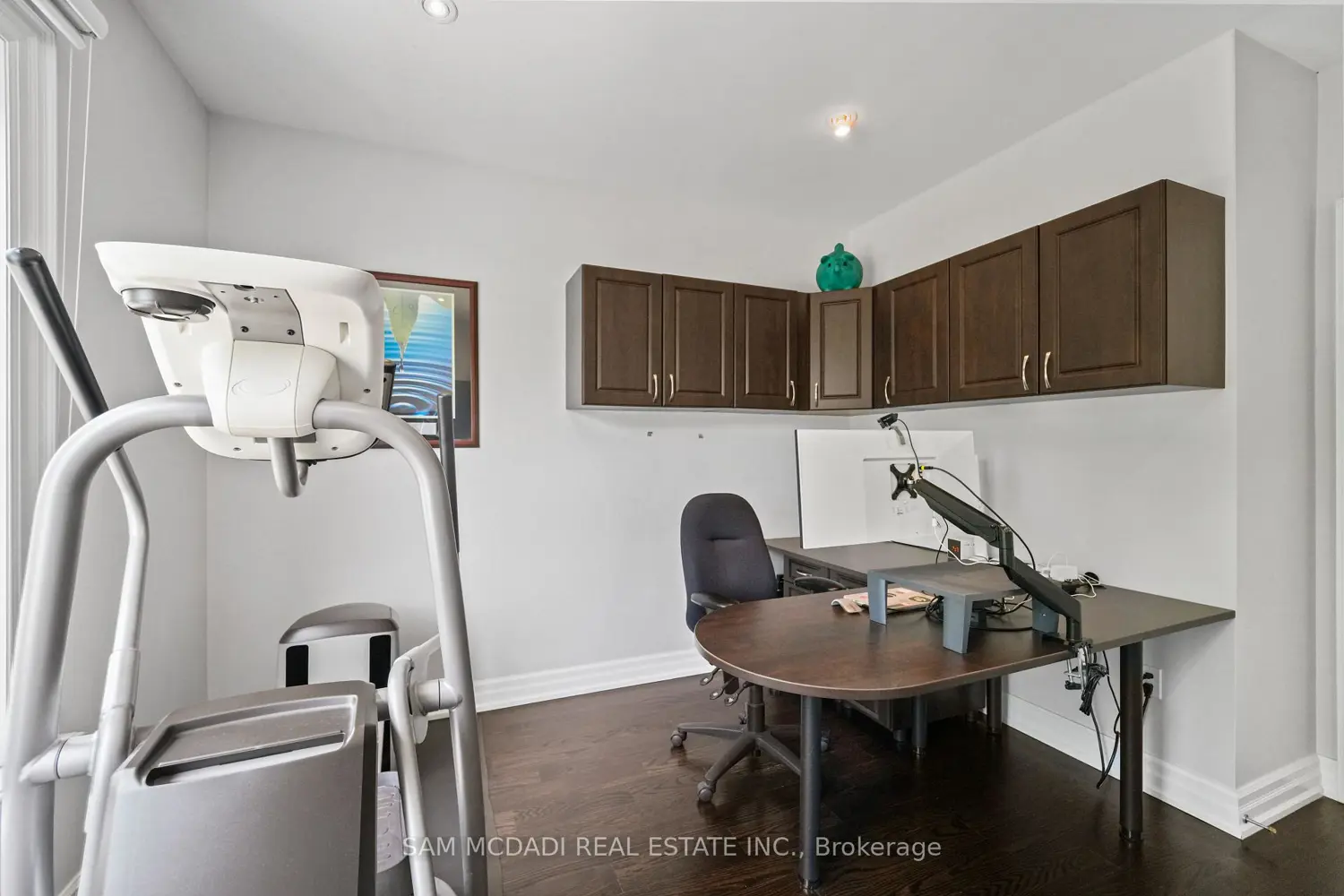 Additional image 11 of 2411 Thorn Lodge Drive