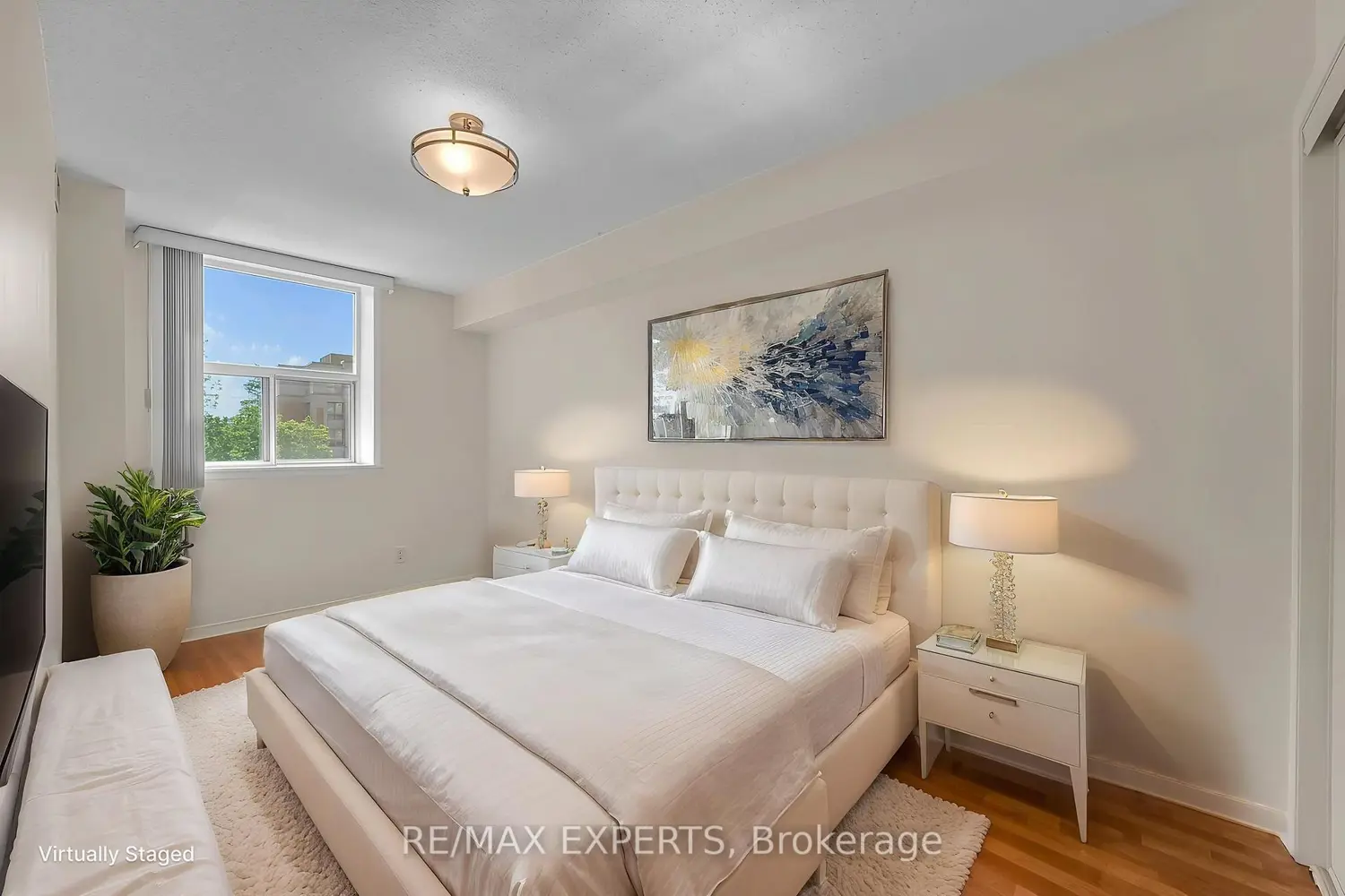 7373 Martin Grove Road 214 photo 3