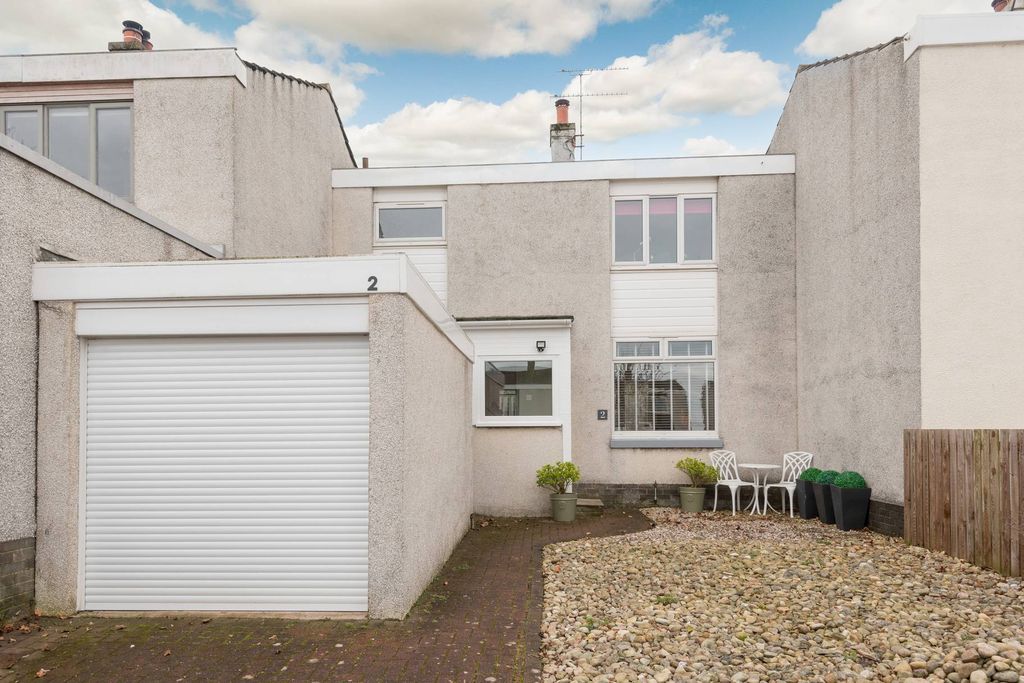 3 bed terraced house for sale2 Lady Jane Gardens, North Berwick EH39