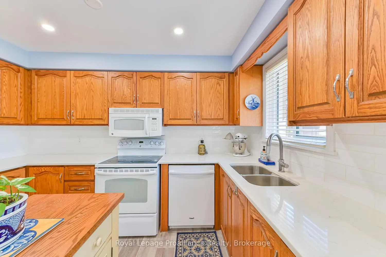 Additional image 5 of 104 East House Crescent