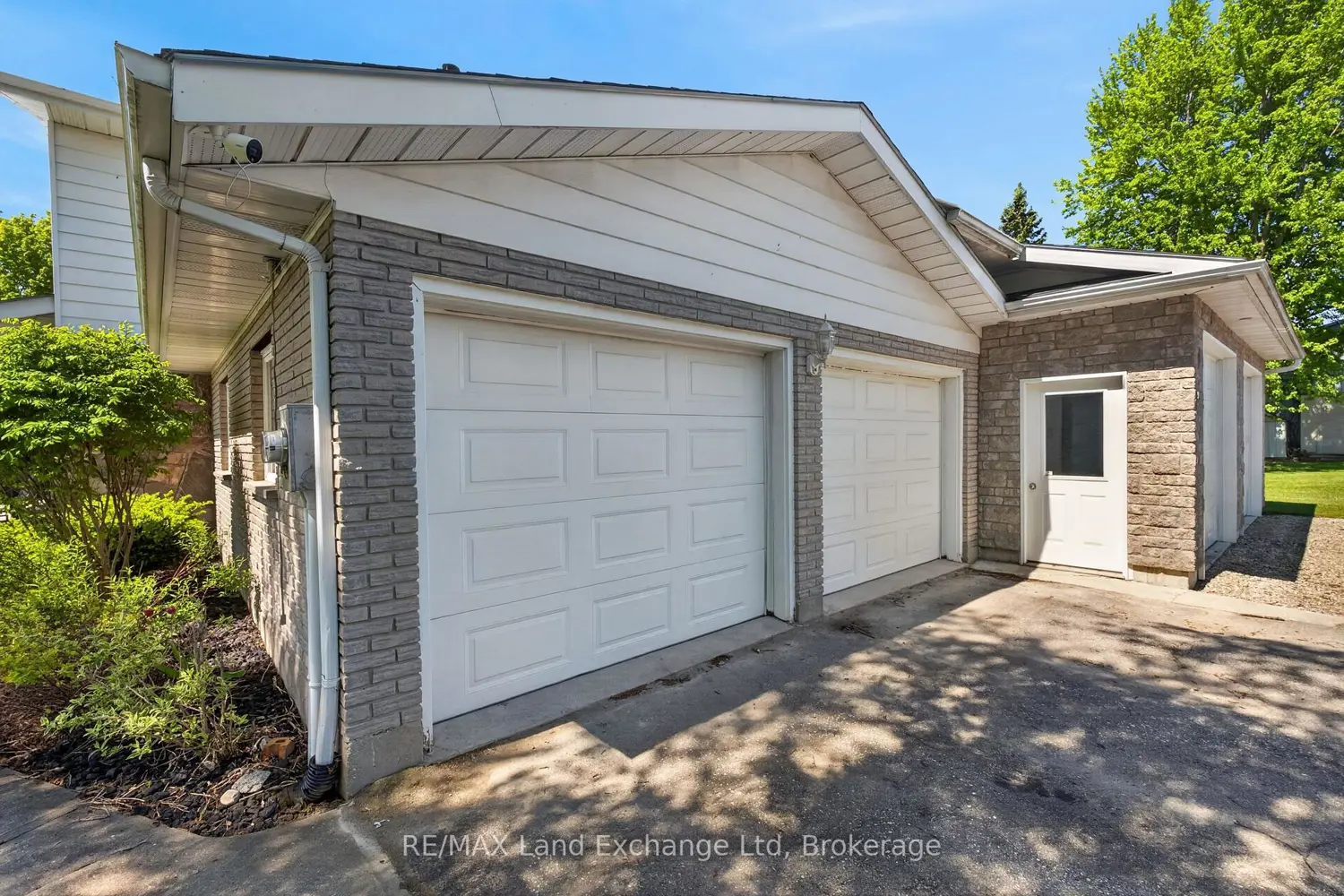Additional image 18 of 696 Josephine Street