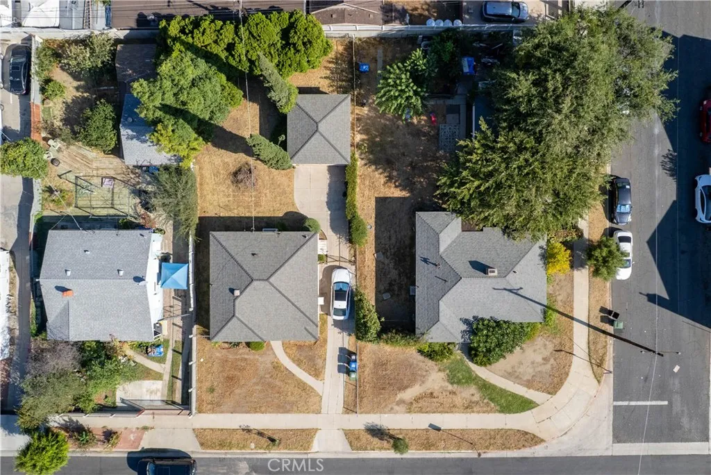 14005 Victory Boulevard, Van Nuys, CA 91401 photo 4