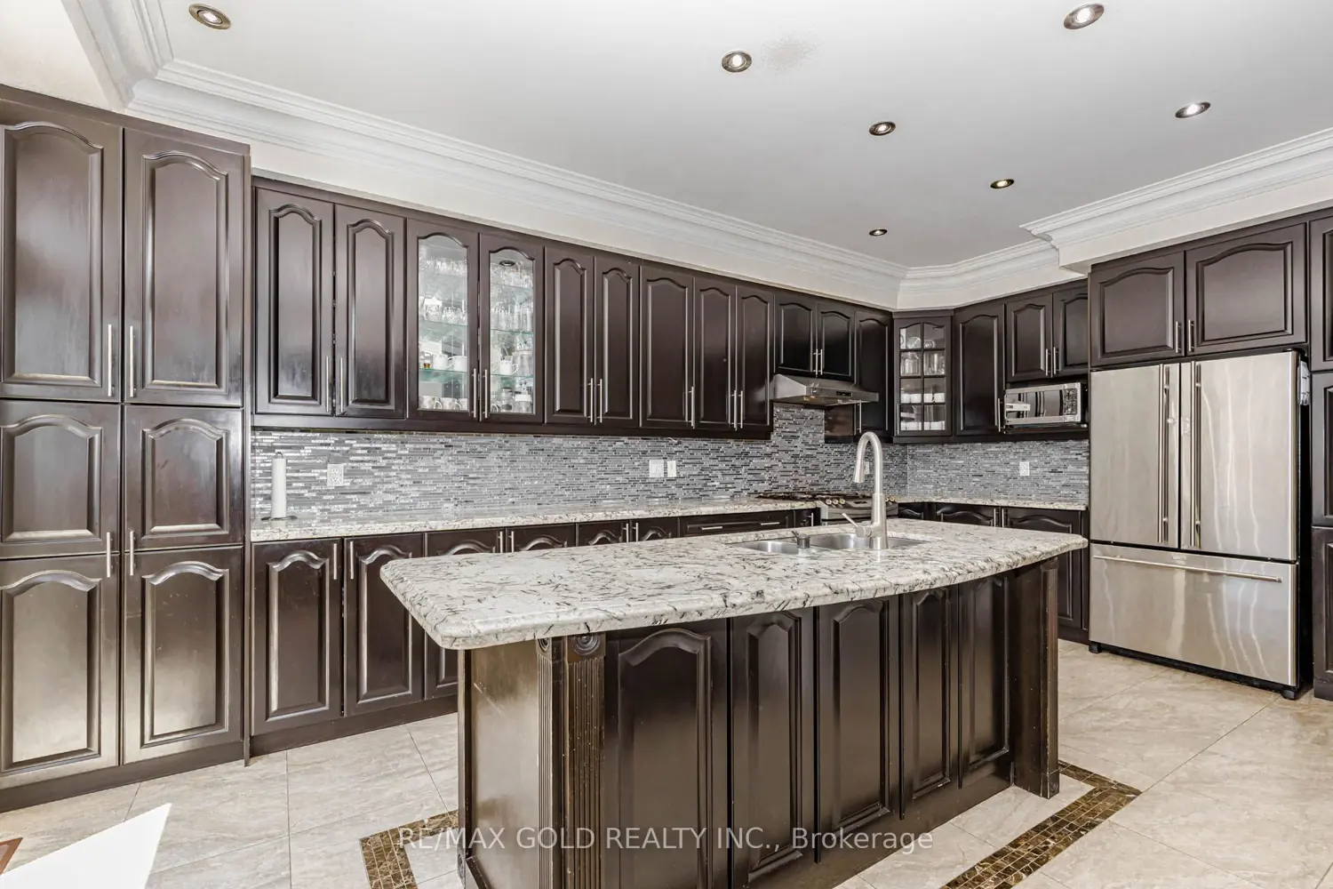Additional image 9 of 548 Fernforest Drive