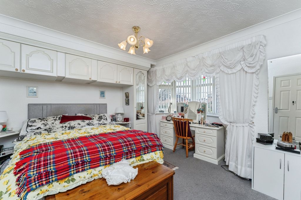 Additional image 32 of 4 bed detached house for saleManor Park Drive, Great Sutton, Ellesmere Port, Cheshire CH66