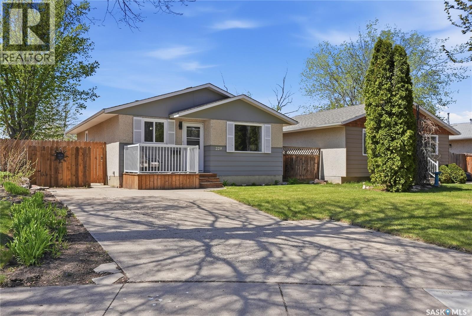 229 Acadia PLACE