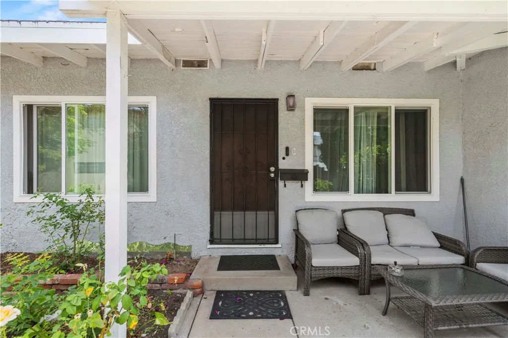 710 E Cedar Ave, Burbank, CA 91501 photo 3