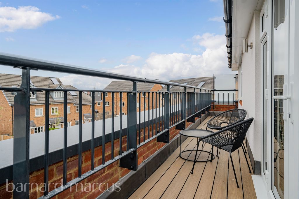 Additional image 6 of 2 bed flat for saleRuxley Lane, Epsom KT19