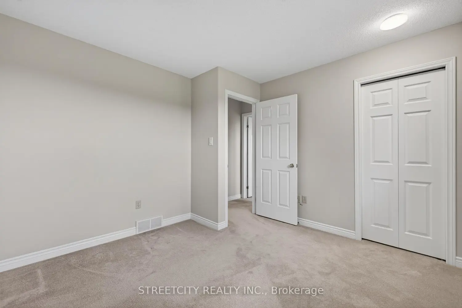 Additional image 10 of 308 Conway Drive 14
