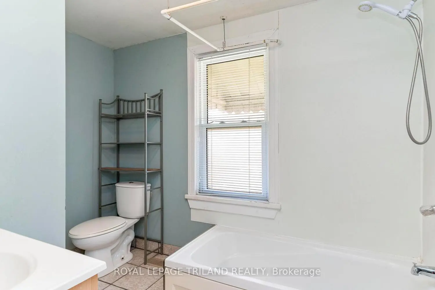 Additional image 16 of 1291 Trafalgar Road