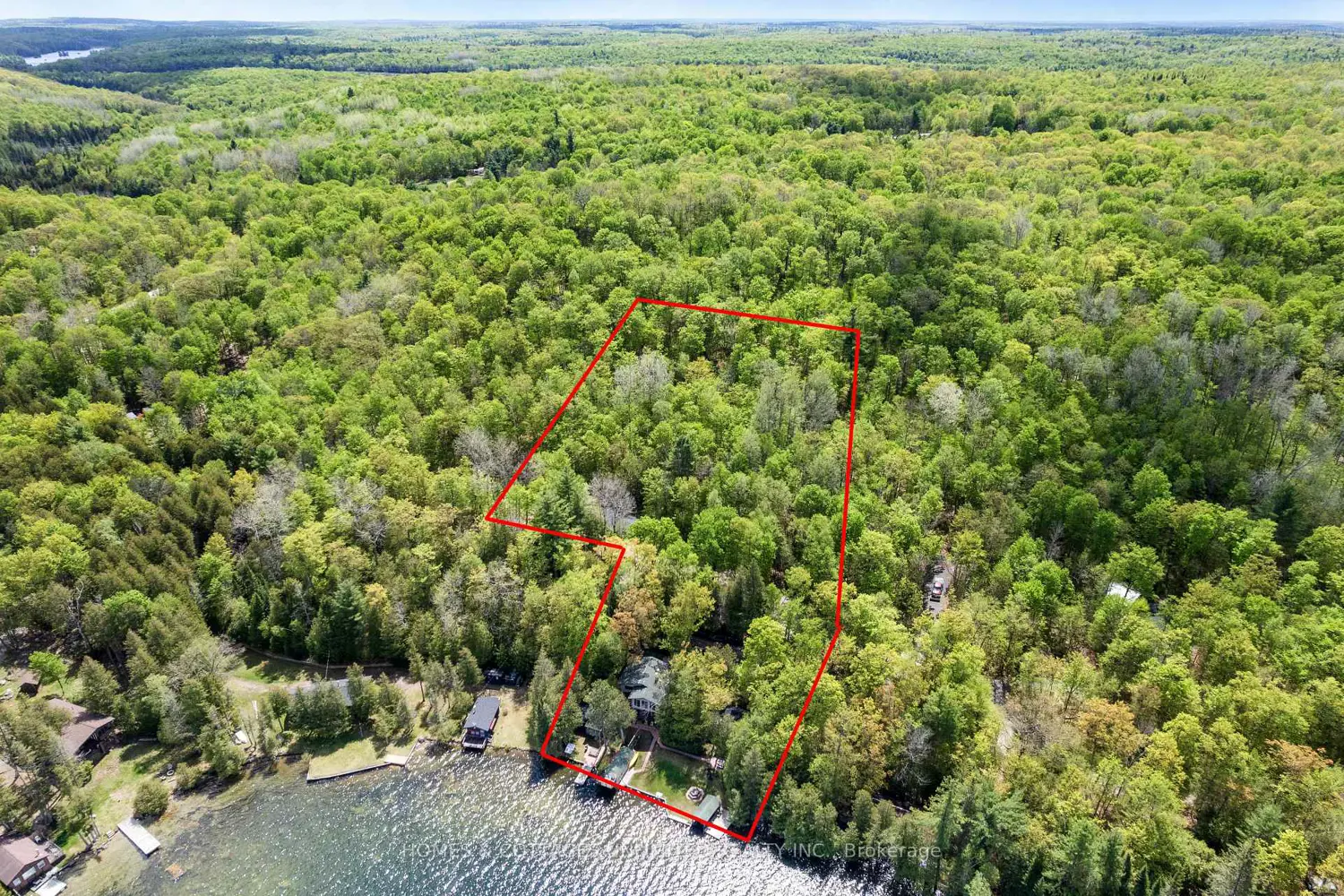 1070 Young Lane photo 4