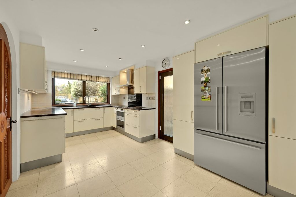 Additional image 7 of 4 bed detached house for saleHansler Grove, East Molesey, Surrey KT8