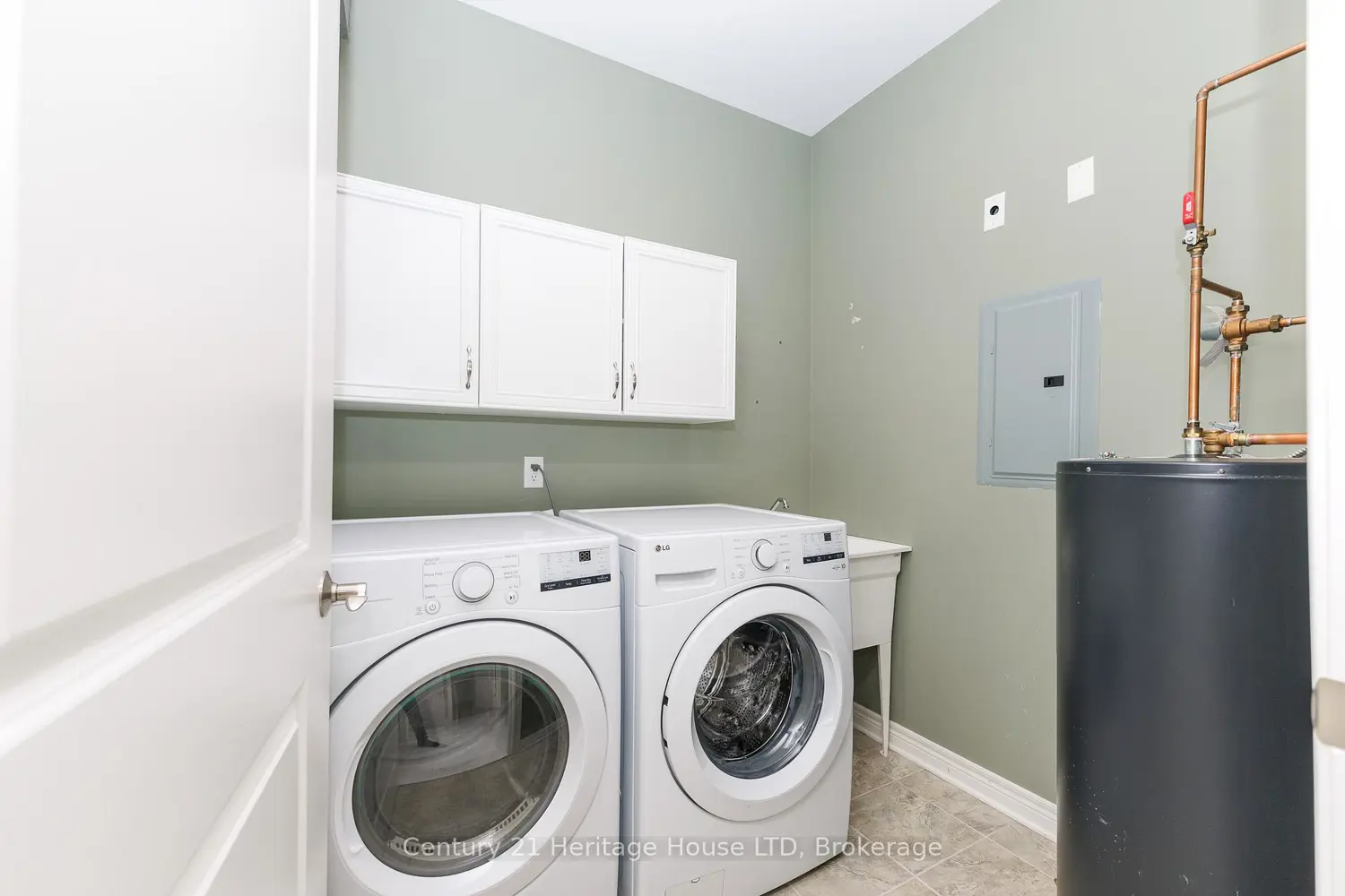 Additional image 8 of 2799 St. Paul Avenue 311