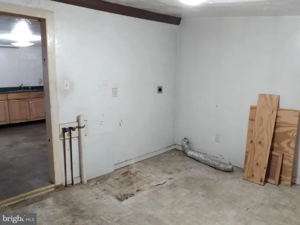 Additional image 23 of 121-123 W King Street, Chambersburg, PA 17201