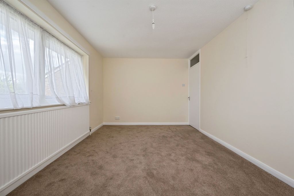 Additional image 10 of 3 bed semi-detached house for saleRoyston Avenue, Eastleigh SO50