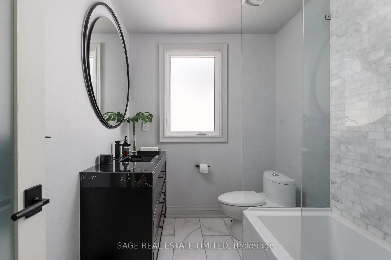 Additional image 20 of 979 Broadview Avenue