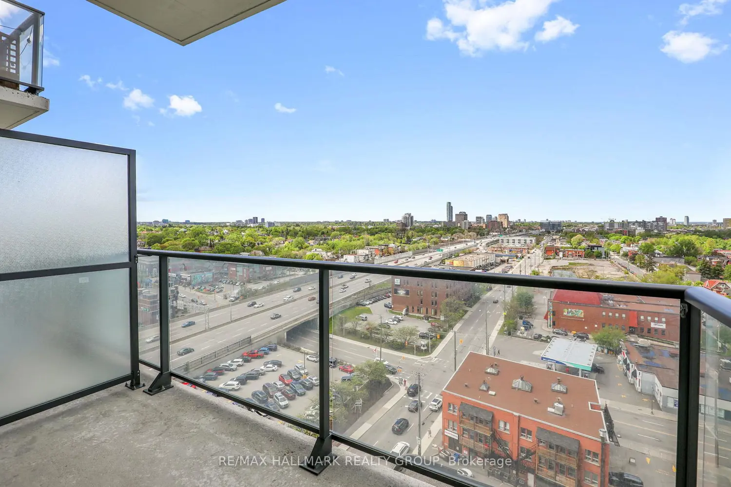 Additional image 12 of 203 Catherine Street 1204