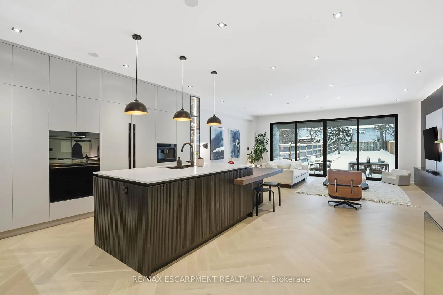 20B Broadview Avenue
