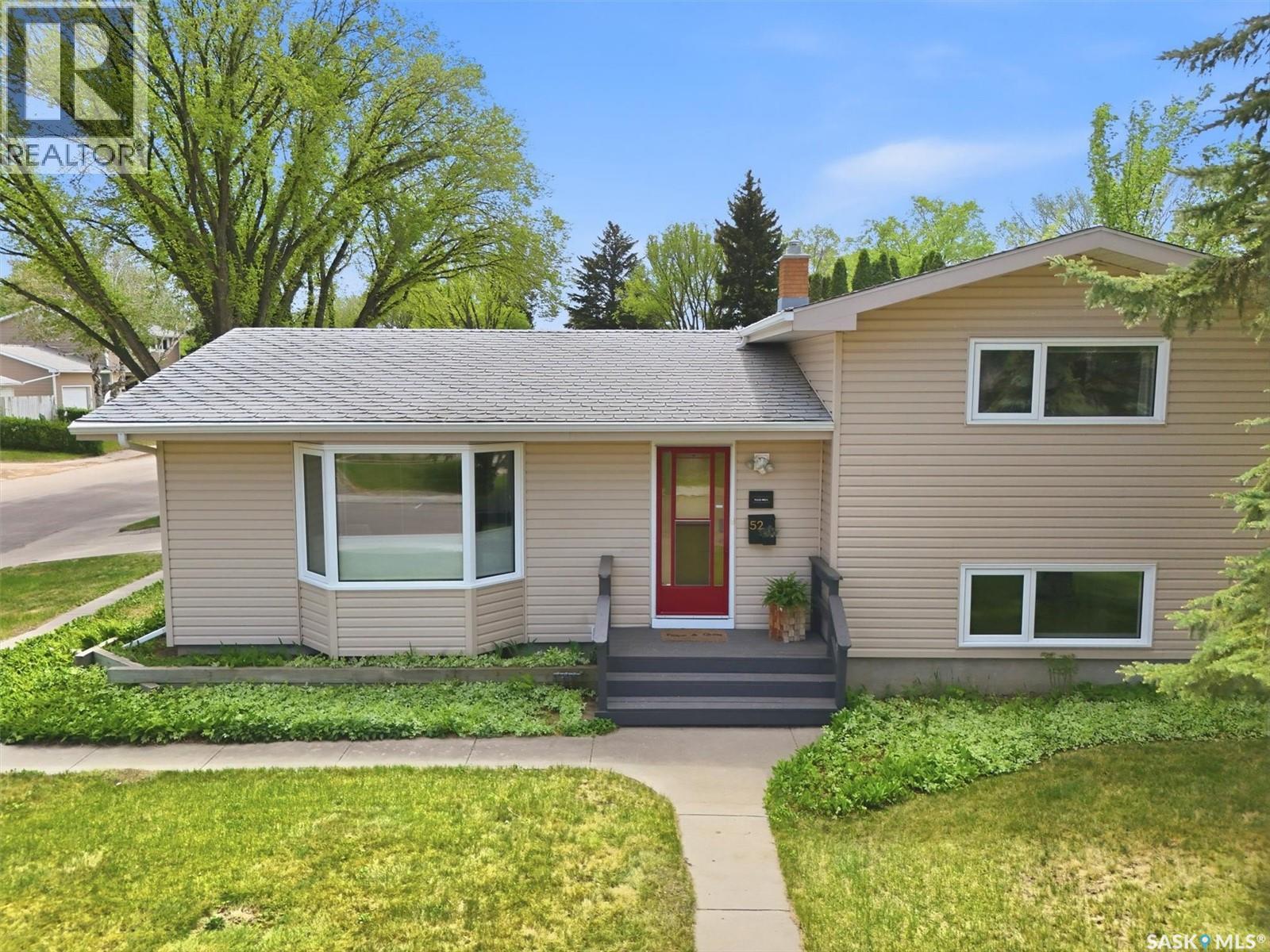 52 Potter CRESCENT