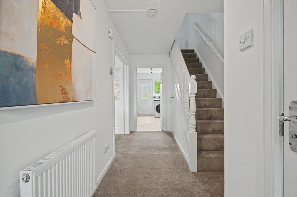 3 bed terraced house for saleStation Gate, Darvel KA17 photo 2