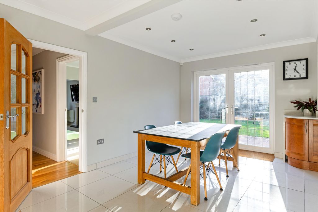 Additional image 10 of 5 bed detached house for saleSimons Walk, Englefield Green, Egham, Surrey TW20