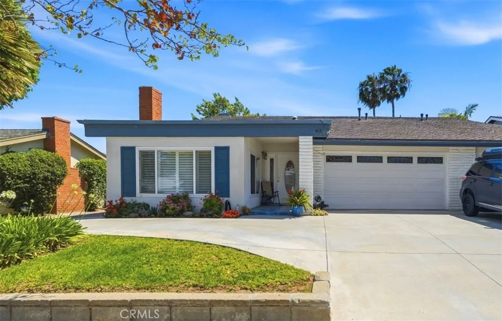 635 Plumer St, Costa Mesa, CA 92627 photo 2