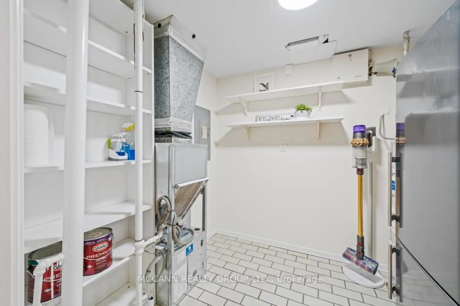 Additional image 14 of 360 Bloor Street 301