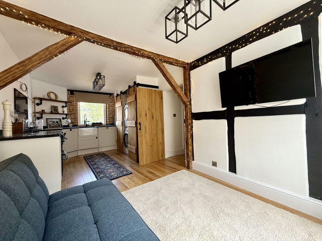 Additional image 5 of 1 bed flat for saleWorcester Road, Ledbury, Herefordshire HR8