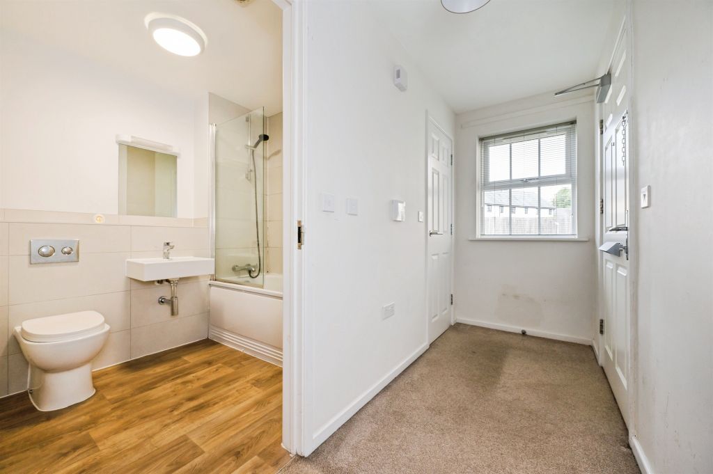 Additional image 8 of 2 bed flat for saleWeston Way, Eastleigh SO50