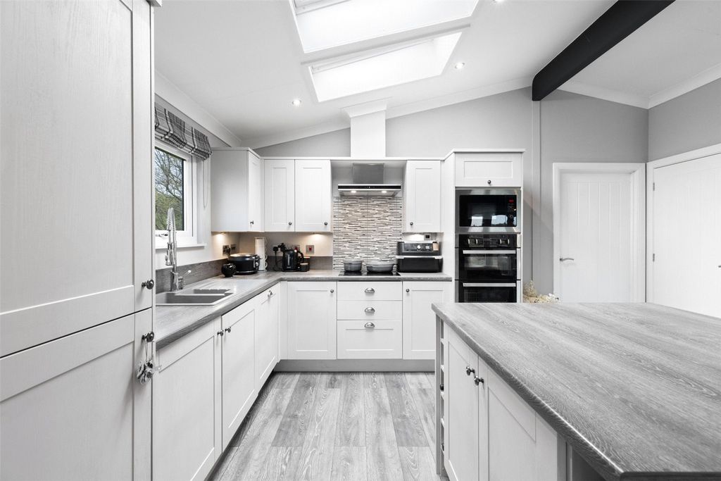 Additional image 7 of 3 bed bungalow for sale48 Marlee Gardens, Kinloch, Blairgowrie, Perth And Kinross PH10