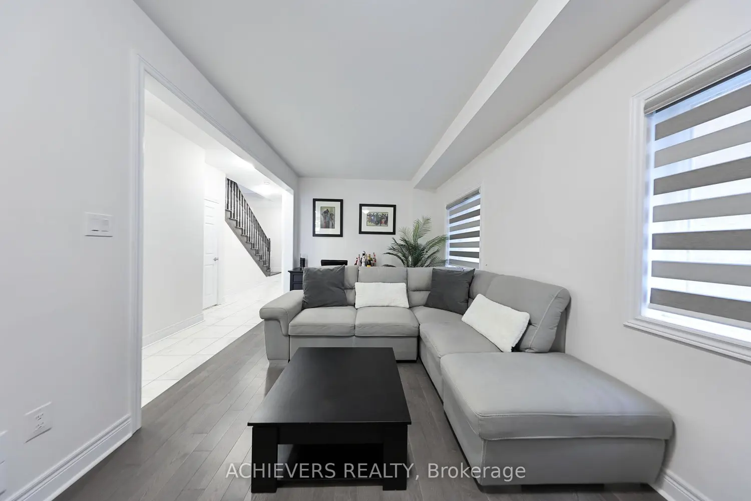 52 Branigan Crescent photo 3