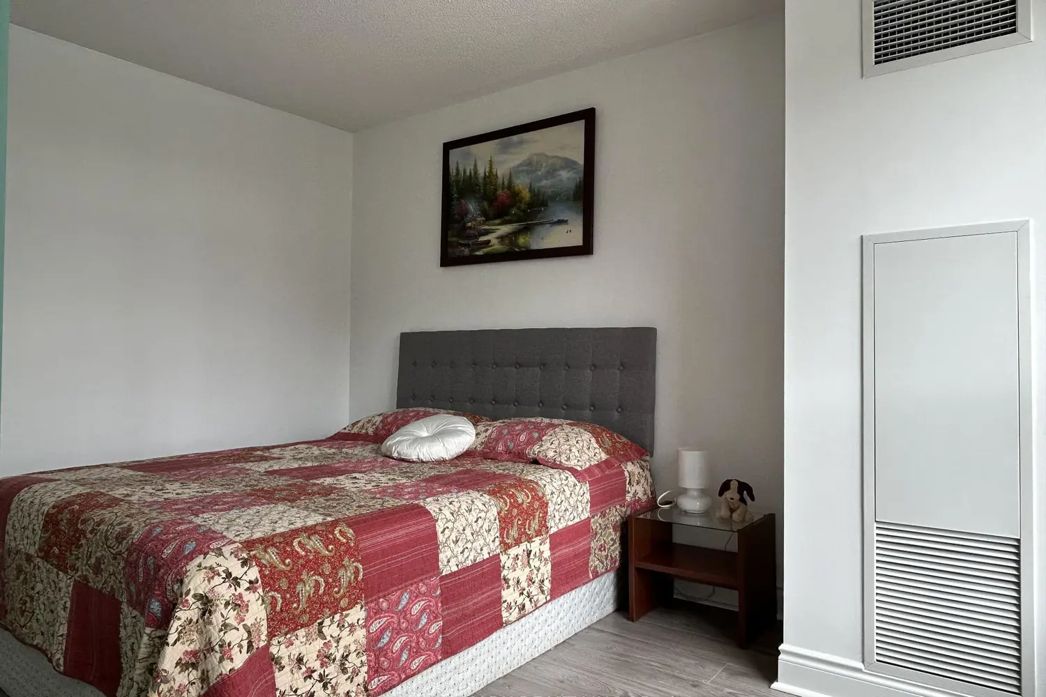 909 Bay Street 1204