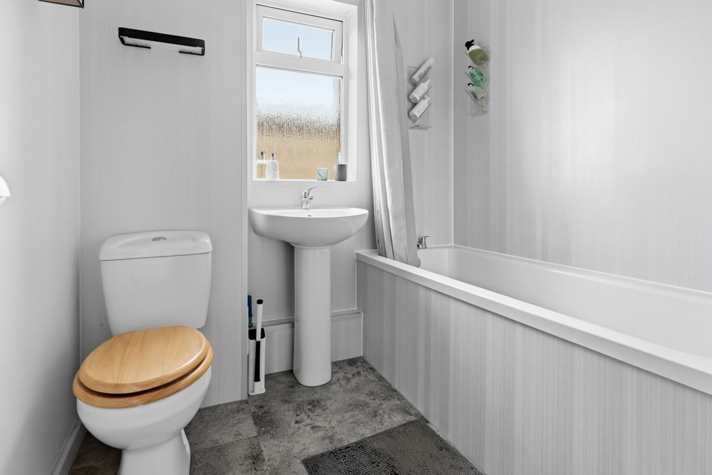 Additional image 10 of 1 bed flat for saleSt Valery Drive, Stirling FK7