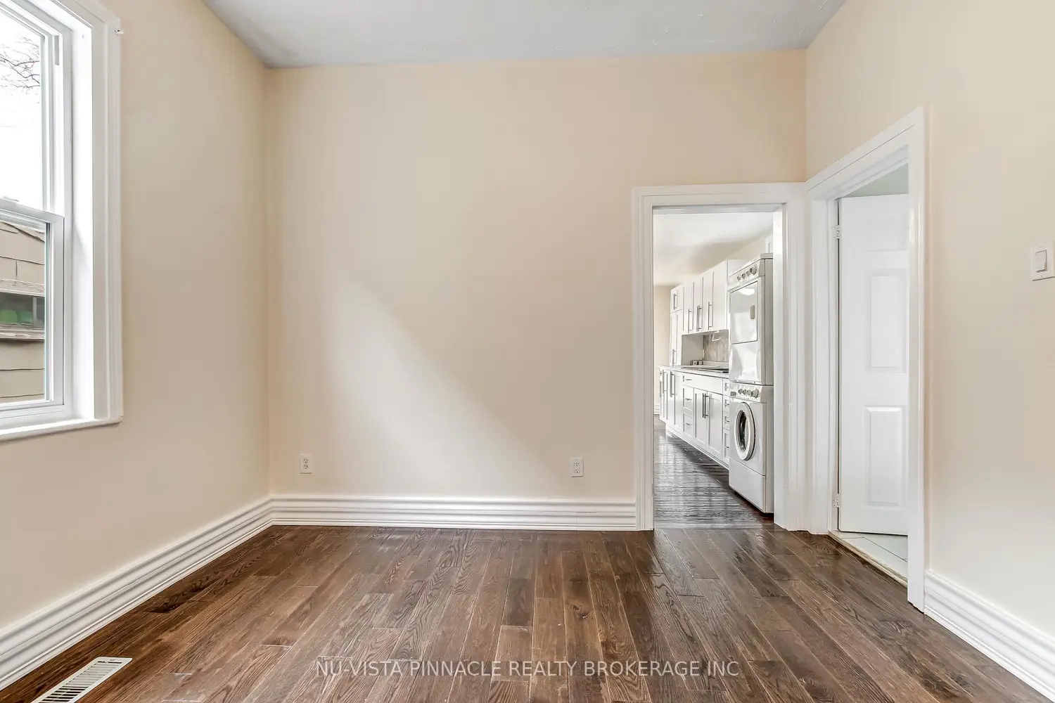 Additional image 5 of 727 Queens Avenue