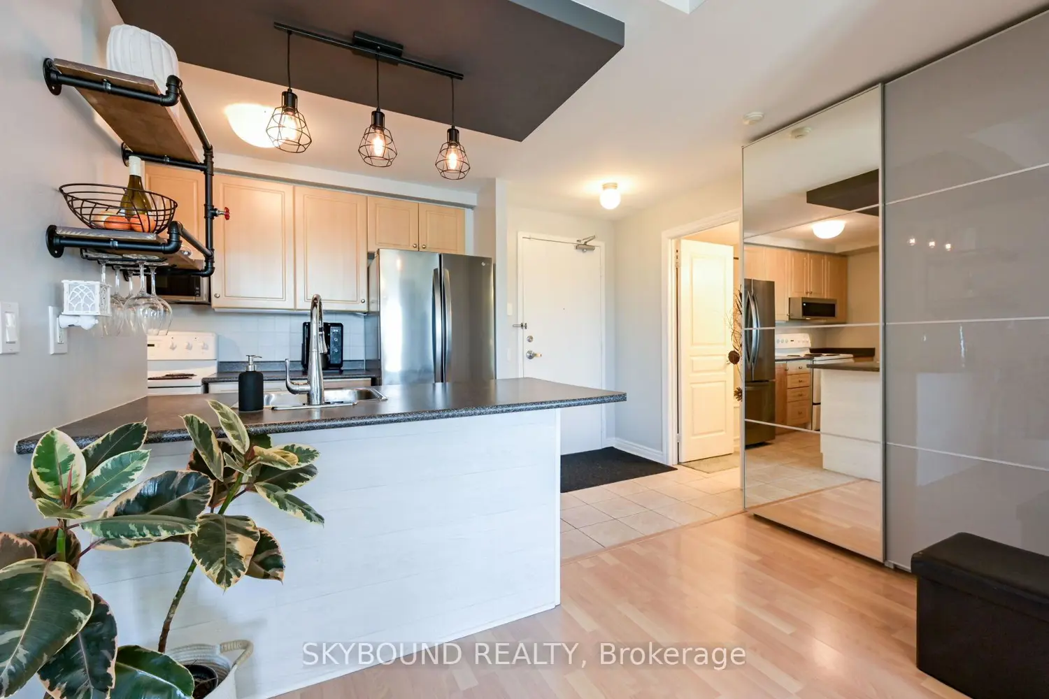 Additional image 5 of 1415 Lawrence Avenue 516