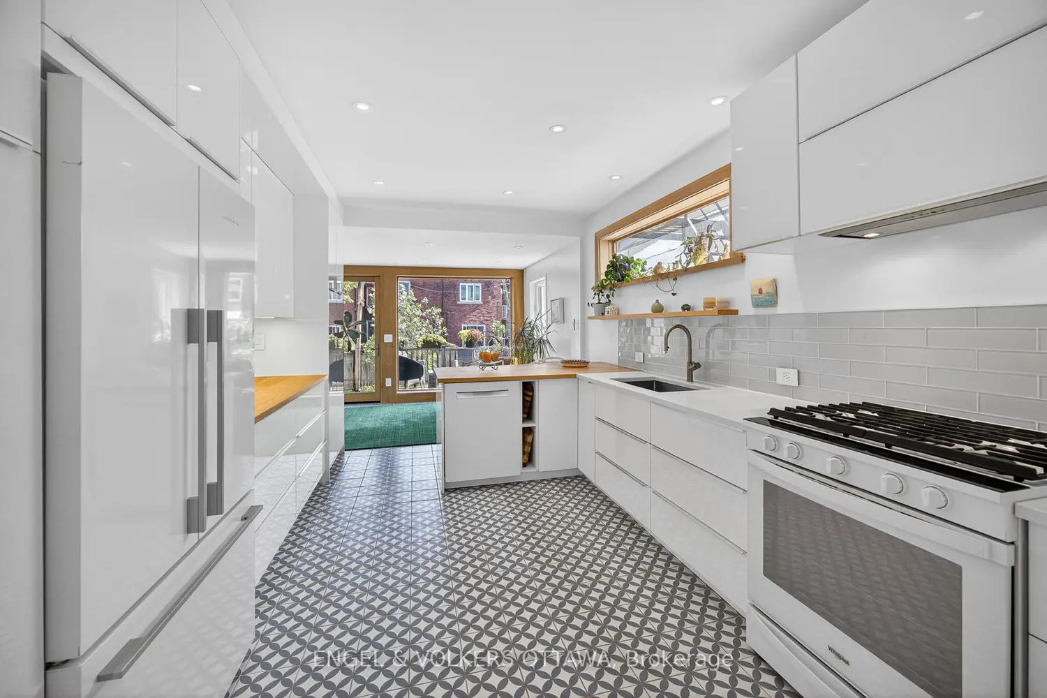 99 Goulburn Avenue photo 5
